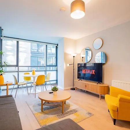 Bright & Modern Apartment Dublin