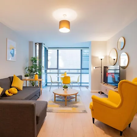 Bright & Modern