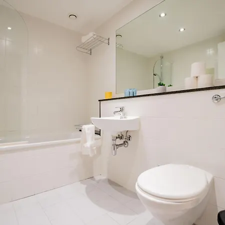 Bright & Modern *