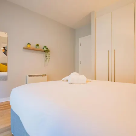 Bright & Modern Apartamento