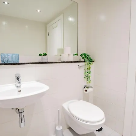 Bright & Modern